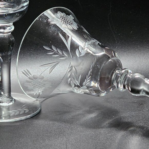 2 Crystal Clear Sunflowers Wine Glasses 6.5" etched crystal cottage core 6oz - Picture 3 of 8